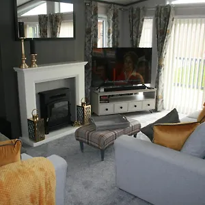 Macaw Chalet Malton