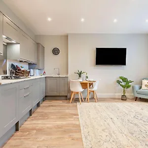 Walk Southbourne Sobo Sleeps 4 Apartment Bournemouth